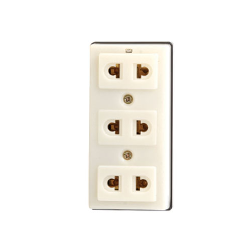 Ổ cắm nổi 3 SOPOKA T31